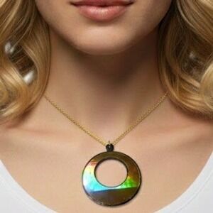 Laser AHPrismatic Holographic Circle Pendant Necklace‎ Gold Tone Made in England